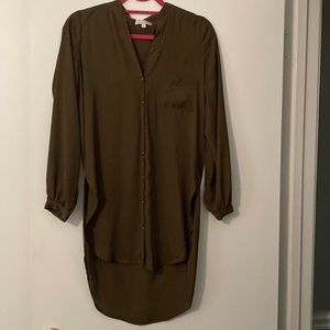 Gianni Bini olive green button down blouse